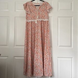 NWOT Laby Floral Bohemian Short Sleeves Maxi Dress w/lace and Drawstring Sz L